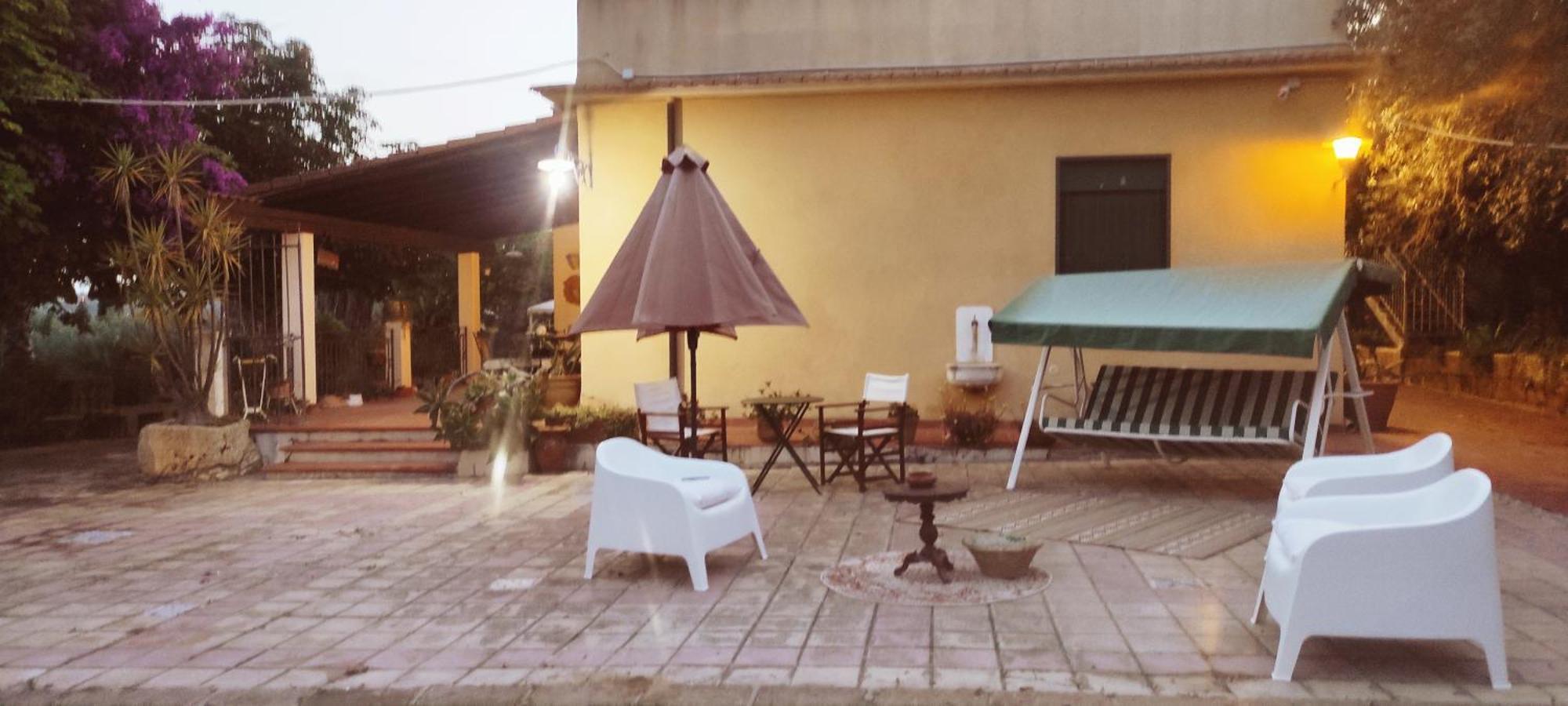 Donna Caterina House, Autentica Oasi Di Confort E Relax Nel Cuore Della Sicilia Pietraperzia Dış mekan fotoğraf